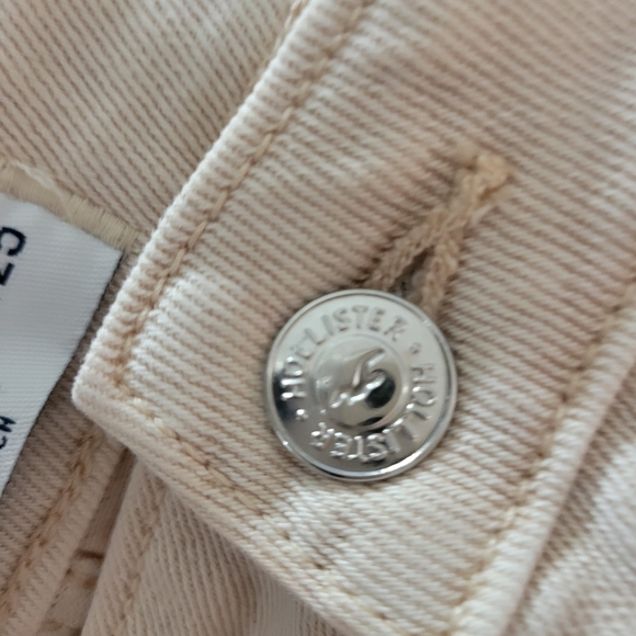 HOLLISTER cream Jeans. Womans 33x35 - Picture 4 of 9